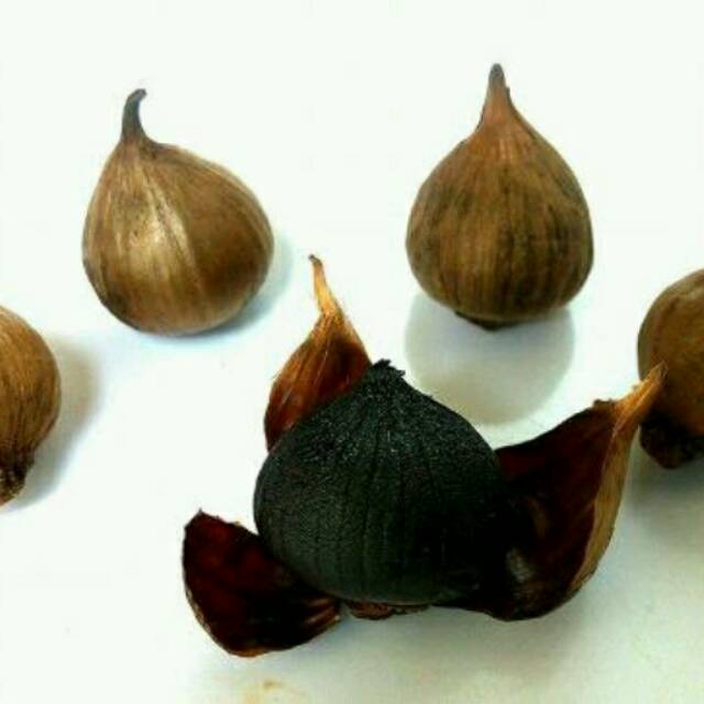 

Black Garlic Bawang putih tunggal Hitam / Bawang Lanang Hitam 100 gram