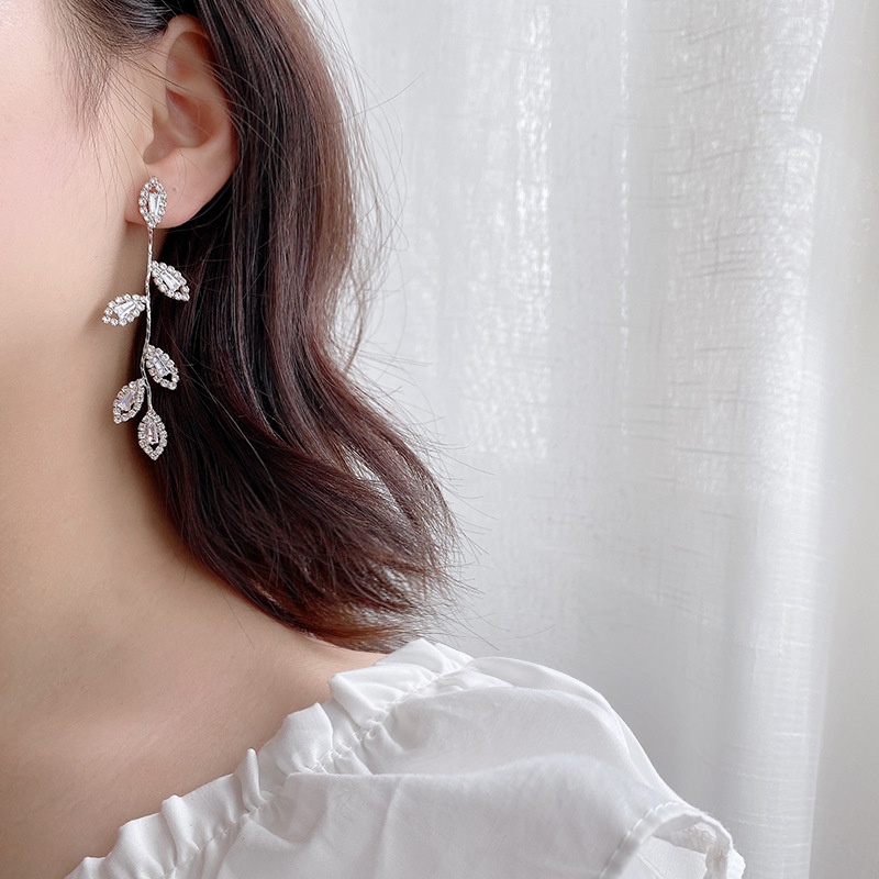 Anting Panjang Bahan S925 silver needle Aksen Zircon