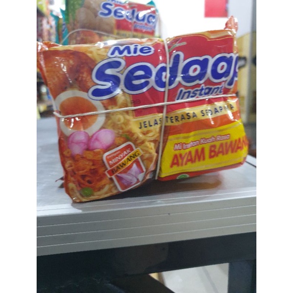 

MIE SEDAP RASA AYAM BAWANG 5pcs