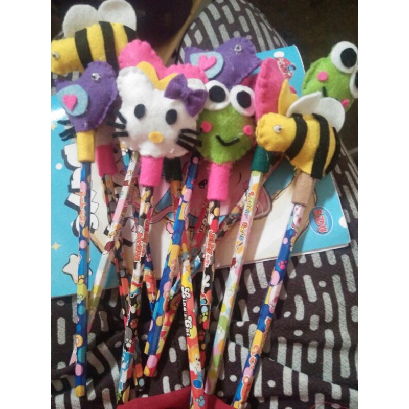 

pensil karakter/pensil imut/pensil gaul/pensil flanel/souvenir ulang tahun/