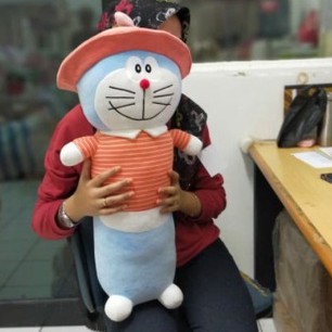 BOneka Guling Doraemon Topi Size 65cm/26'/bantal guling lucu/Guling karakter