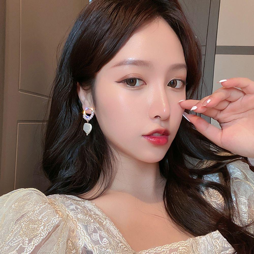 Mxbeauty Wanita Anting Hoop Geometris Temperamen Mutiara Pesta Gadis Hadiah Berlian Imitasi Cinta Liontin