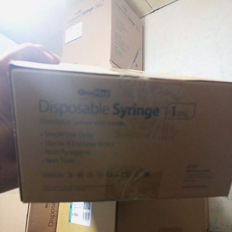 Disposable syring