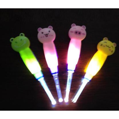 KOREK KUPING SENTER LED NYALA EARPICK FLASH LIGHT LAMPU ANAK SOUVENIR