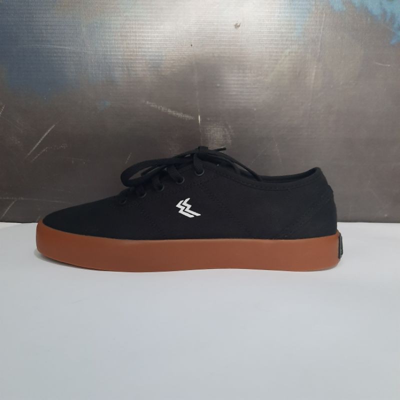 SEPATU GEOF MAX ORIGINAL ETHAN BLACK GUM UKURAN 42