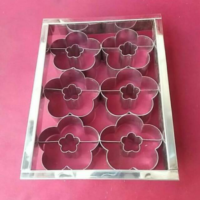 Cetakan  donat/ cetakan donat bunga/cetakan donat karakter/cookie cutter/cookie cutter set