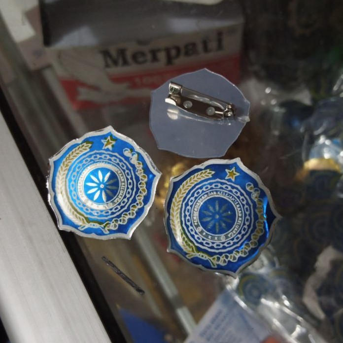 pin pkk logam resin bijian 3.5cm