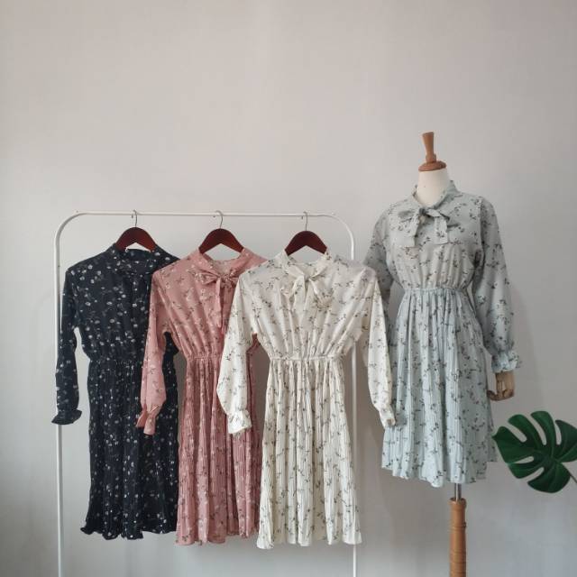 Dress prisket plisket pleated bunga pita import bkk hk chn bangkok china