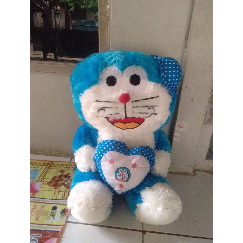 Boneka jumbo doraemon love 90cm