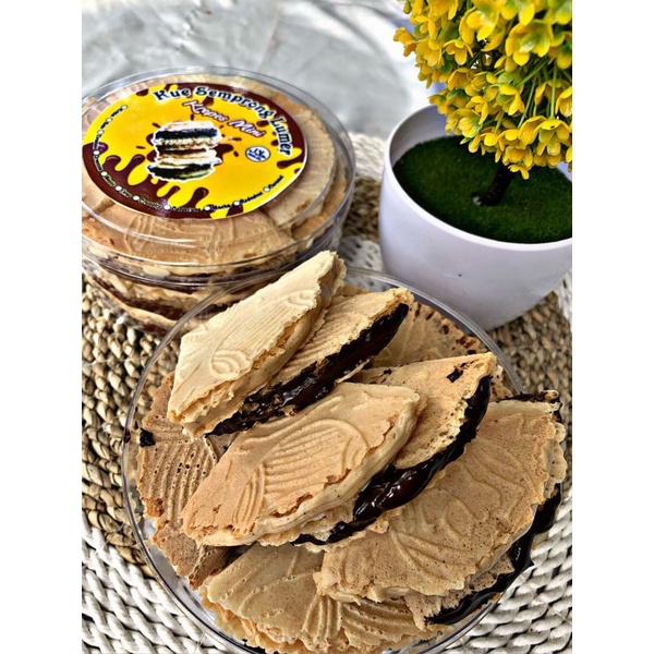 

KREPES MINI COKLAT MIX TIRAMISU