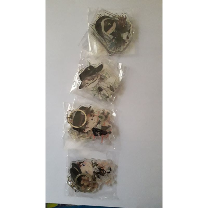 Keychain Akrilik Double Side Identity V