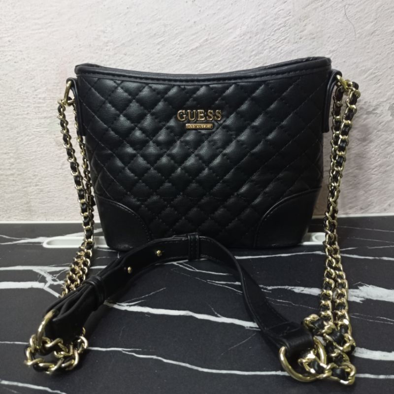 Preloved Tas Guess Gabriella Hitam Ala Channel Selempang original store