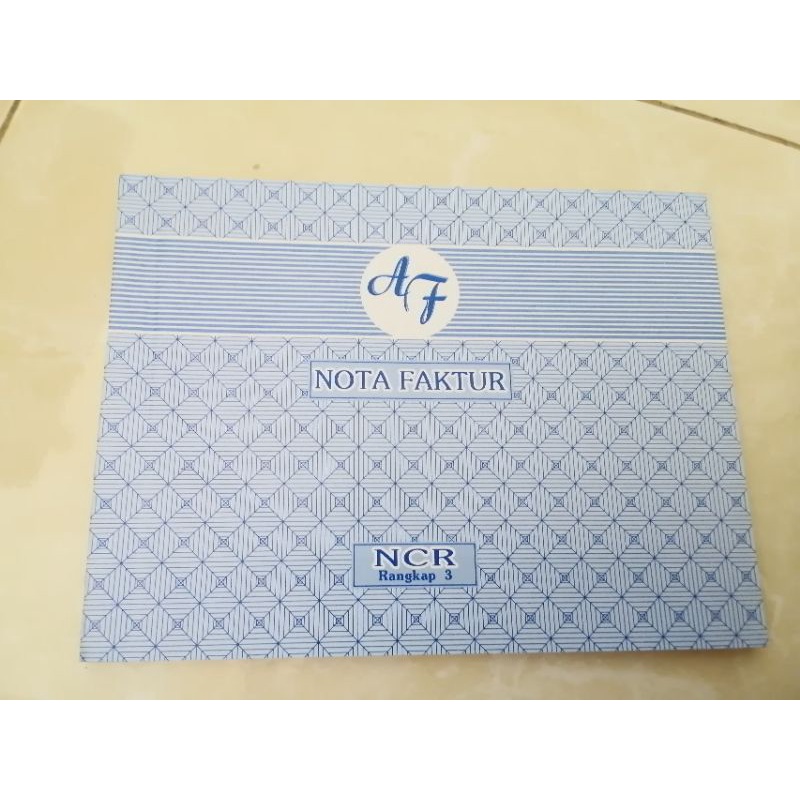 

SALE BUKU NOTA FAKTUR BESAR 3 PLY NCR FAKTUR RANGKAP 3 AF - 24 set BARU