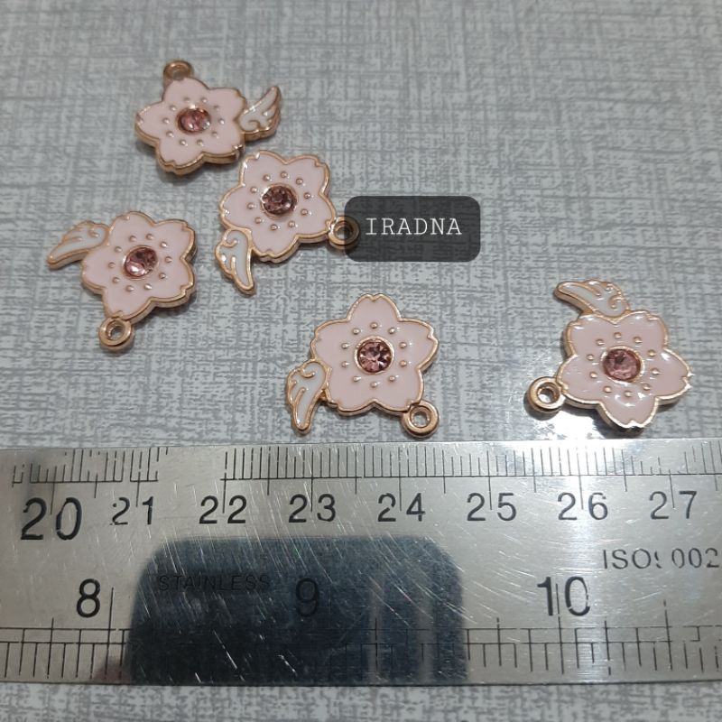 Charm Bandul Liontin Kalung Gelang Bunga Sakura Wing Bahan Craft DIY Aksesoris