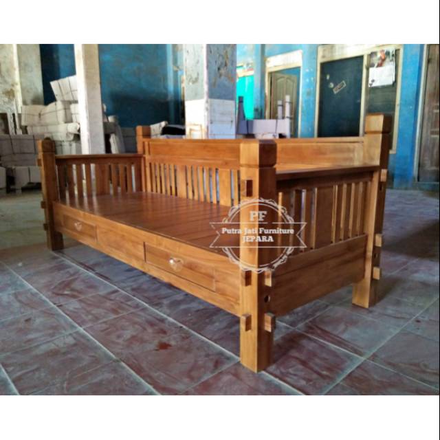 Bale Bale Panjang Kayu Jati, Kursi Riban, Kursi Jati Model Polosan