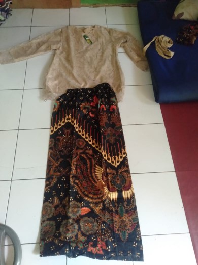 Maura Couple - Sania Ruffle Batik Couple Ori Ndoro Jowi Dnt Garansi Termurah Shopee - Batik Adelia