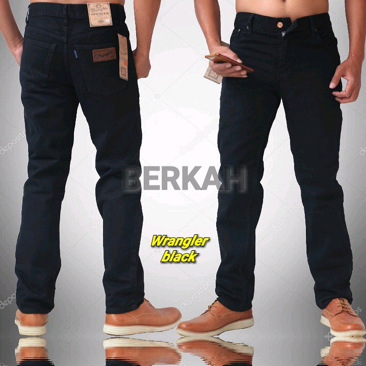 Celana jeans standar Wrangler pria