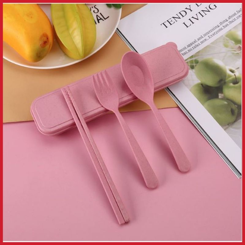 Sendok Garpu Sumpit Set Bahan Jerami + Kotak Sendok Set 3 in 1 Perlengkapan Makan Warna Warni Alat Makan Travelling Import Grosir Barang Unik Makassar Shopping-Pink