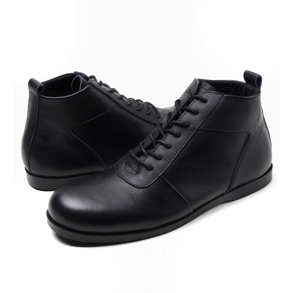 MAINTS BLACK ORIGINAL x REYL MAN Sepatu Kulit Sapi Asli Pria Boots Full Hitam Tali Casual Semi Formal Vintage Klasik Jalan Santai Hangout Kuliah Kerja Kantor Classic Boot Genuine Leather Shoes Motor Bikers Touring Footwear Keren Terbaru Kekinian Branded