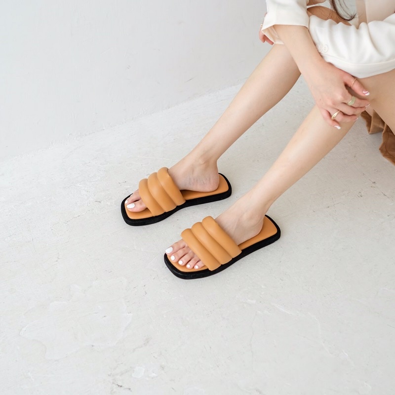 POSU Puff Sandals