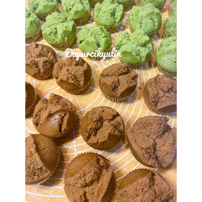 

Bolu Kukus enak (gula merah atau pandan)