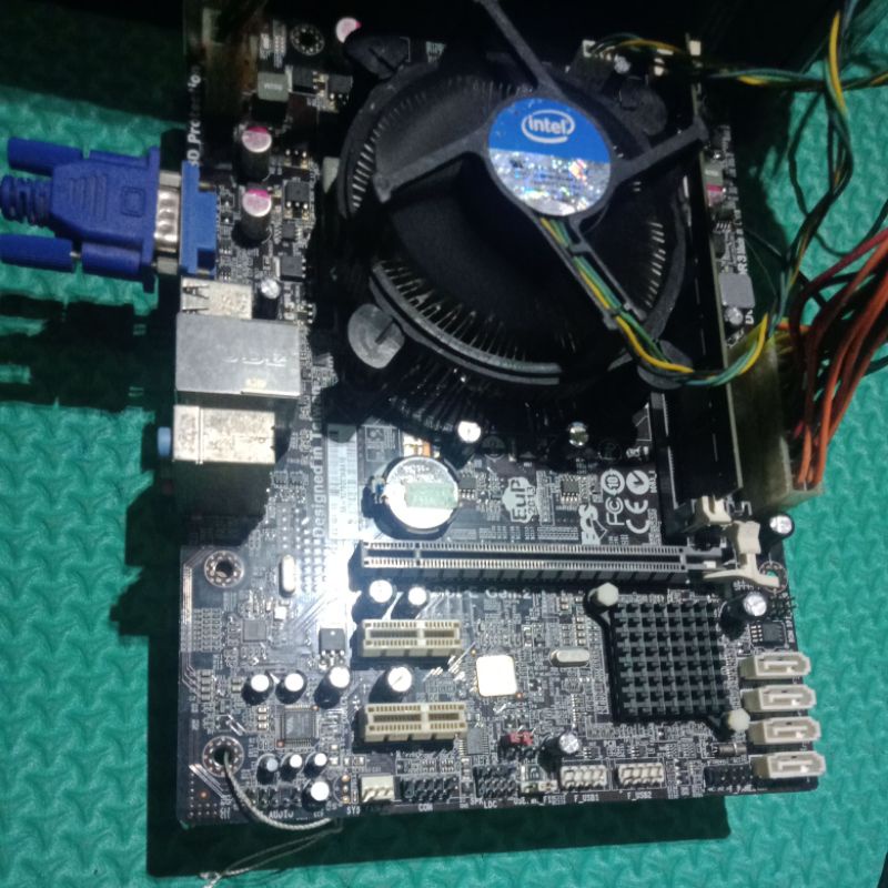Mobo ECS H61 DDR3 Core i3 3220