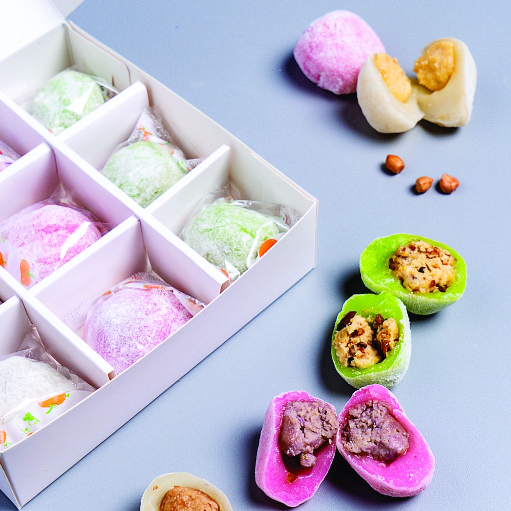 

ADR MOCHI SUSU LEMBANG MochiLembangPREMIUM [1 Box 9 pcs] / Oleh Oleh Bandung Makanan Bandung Hits