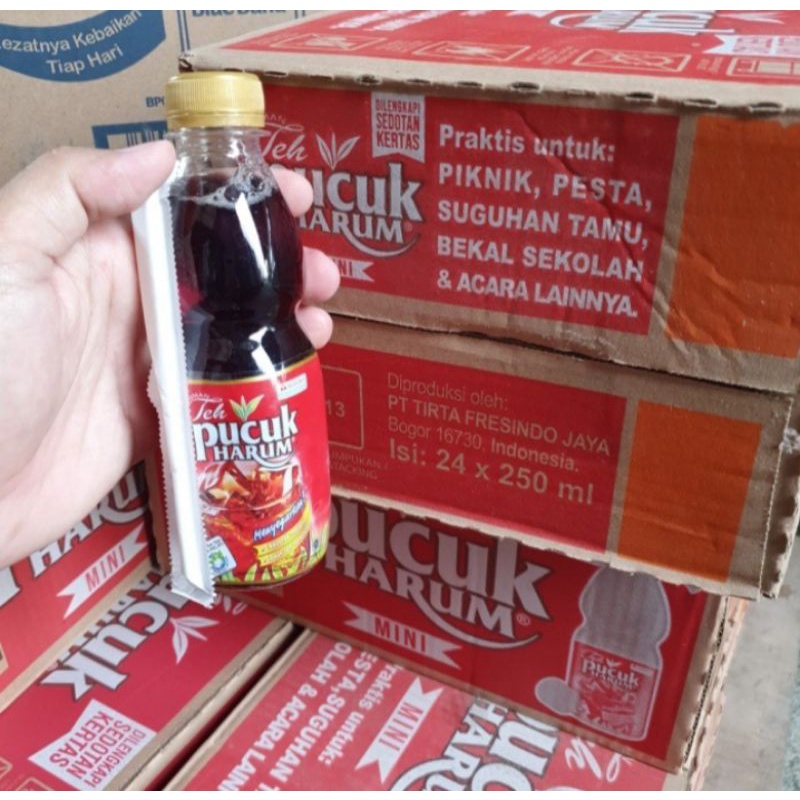 

Teh pucuk harum 250 ml lengkap dengan sedotan