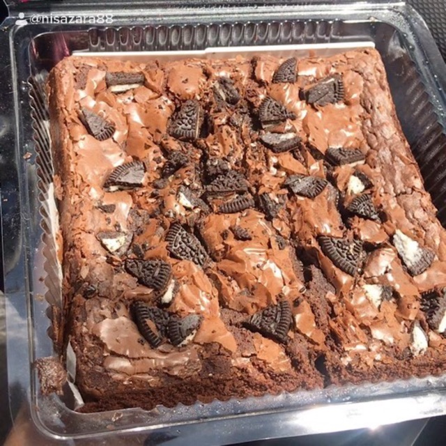 

FUDGY BROWNIES OREO