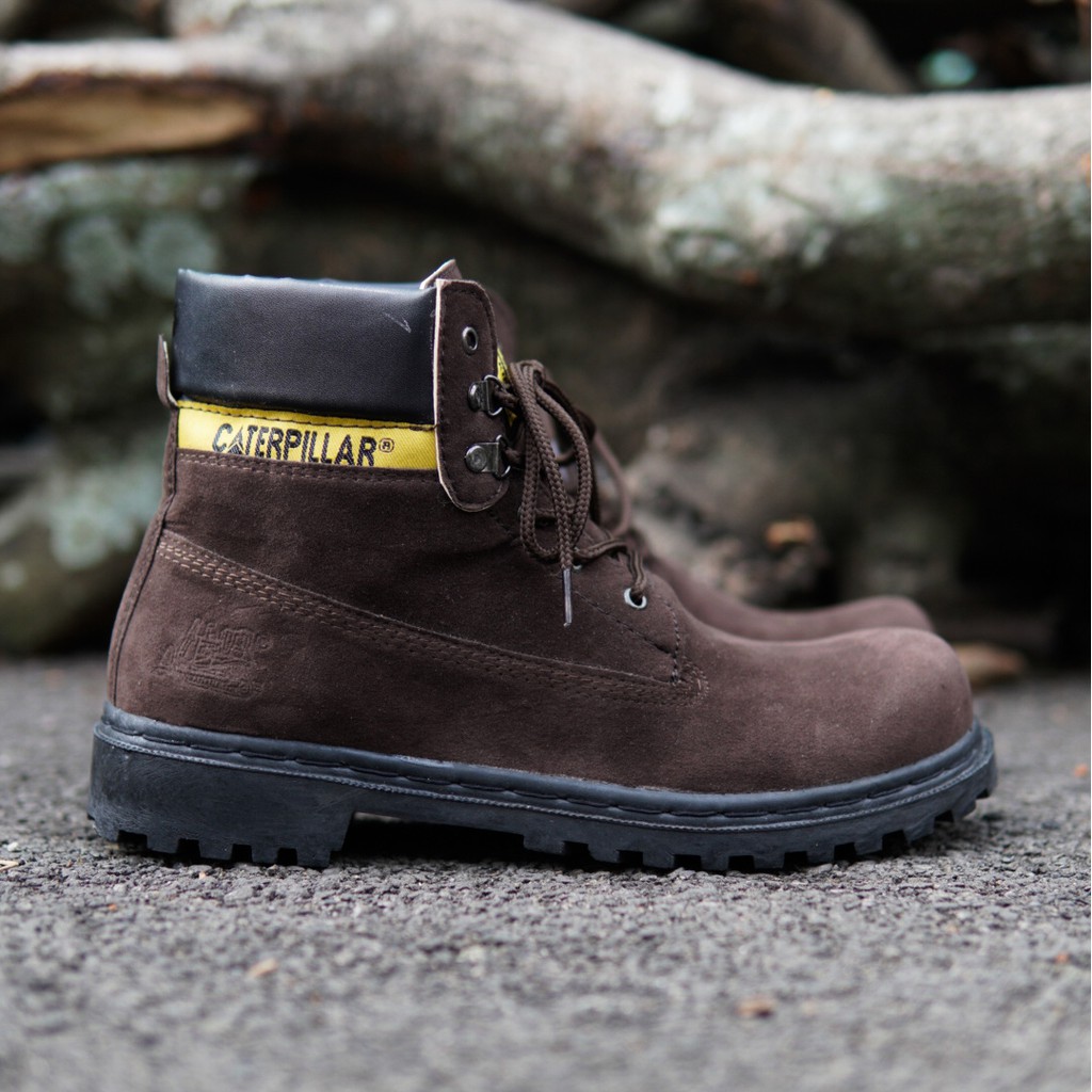 SEPATU SAFETY UJUNG BESI CATERPILLAR SBY SEPATU HIKING MUNCAK UJUNG BESI BAHAN SUEDE PALING MURAH