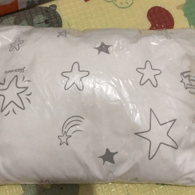 Bantal bayi kuma kuma