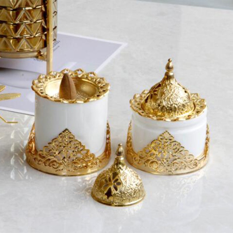 1pc Pembakar Dupa Desain Golden Eastern Middle Bahan Keramik Besi Tempa