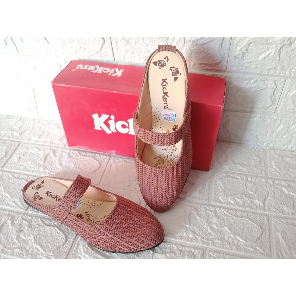 Sandal Wanita Slop Kekinian Terbaru Trendy Termurah