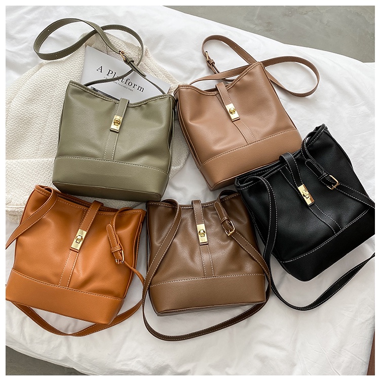 (2Pc Bisa 1Kg)GTBI998875546  New Arrival  !!!  Tas Selempang  Tas Wanita Import  Premium Terbaru