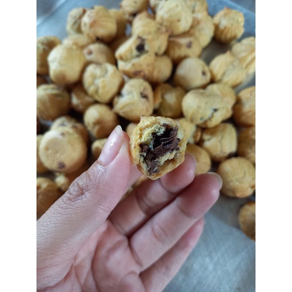 

kue sus kering isi coklat
