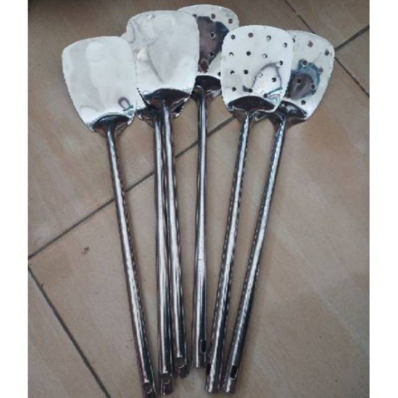 Sutil spatula stainless lubang besar / sodet stainless / sutil stainless