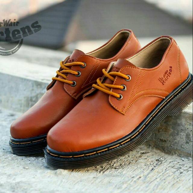 SEPATU FORMAL KERJA KANTOR BOOT ORIGINAL KULIT ASLI PRIA KICKERS/SPECS/NIKE/ADIDAS/ARMOUR/PUMA/GUCCI