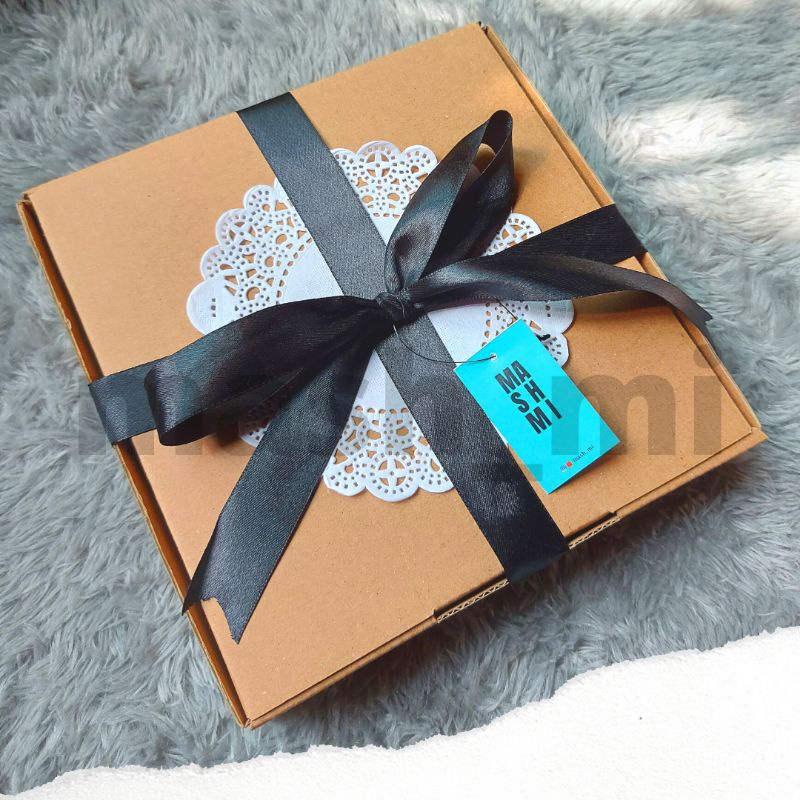 

Box hampers Kado kakak Req