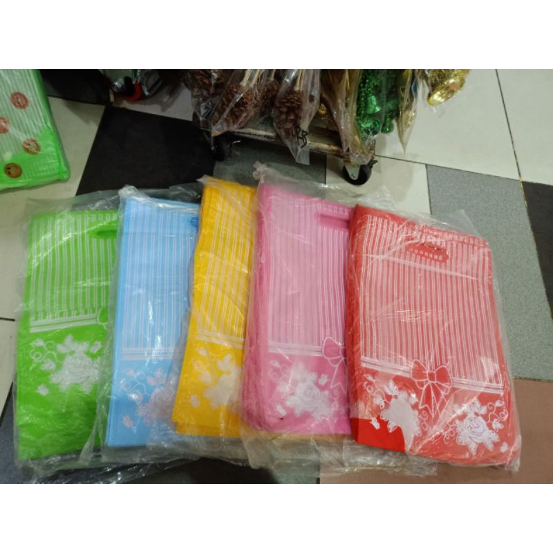 

tas kain oval motip isi 20 pcs terlaris dan termurah