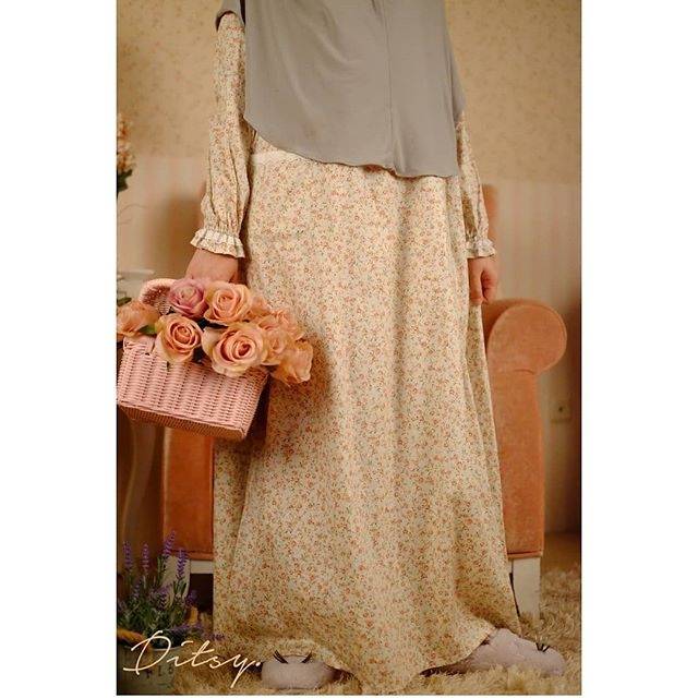 Set Lilac Cream Nightgown XL&Little Labelle black S by Ditsy