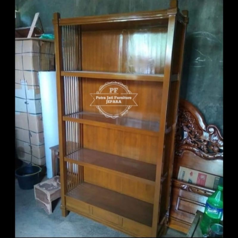 Lemari tempat untuk boneka/buku/tas kayu jati murah