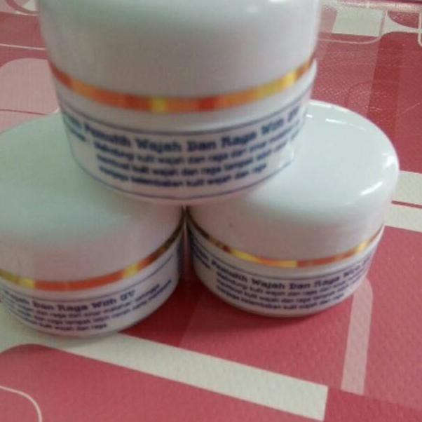 Diiibeliyuk cream pemutih wajah dan raga AYU shintaJ62J08,..