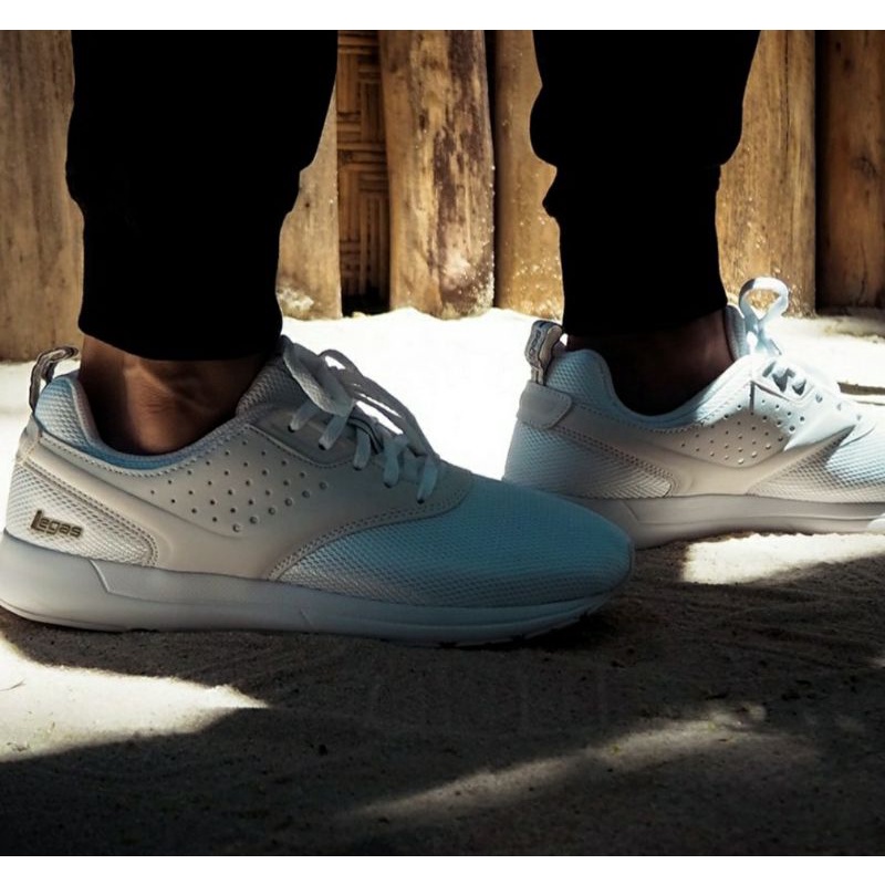 Legas Unisex Lifestyle Flit LA U Sepatu 101039112LA