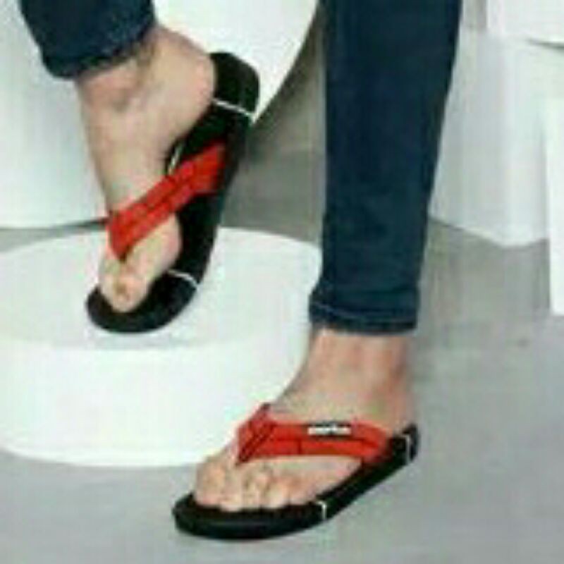 Porto 1034L - Sendal Jepit Karet Pria Dawasa Motif Strip Putih Size 36 - 40