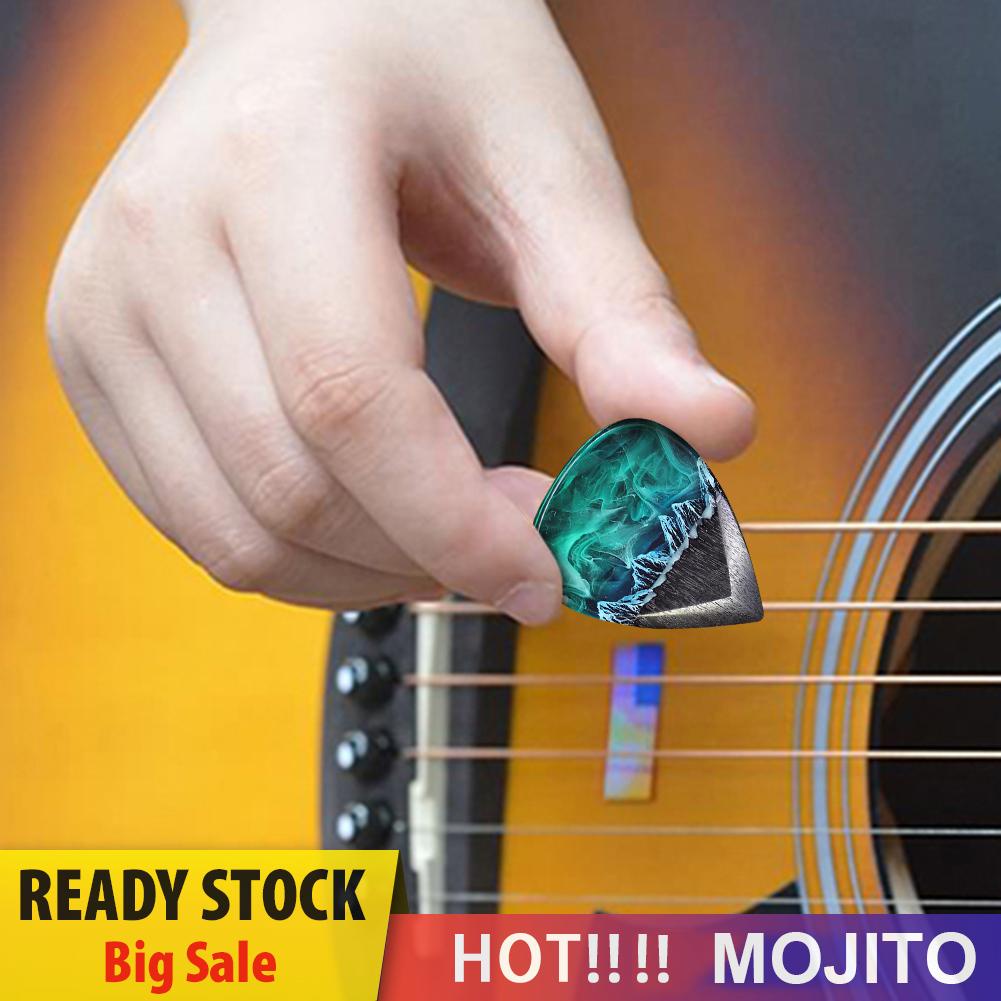 Kalung Rantai Dengan Liontin Bentuk Pick Gitar Bahan Resin Epoksi