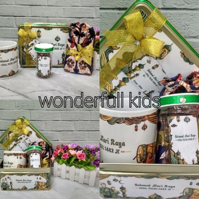 

souvenir hampers mug.sajadah.cookies/hampers lebaran murah