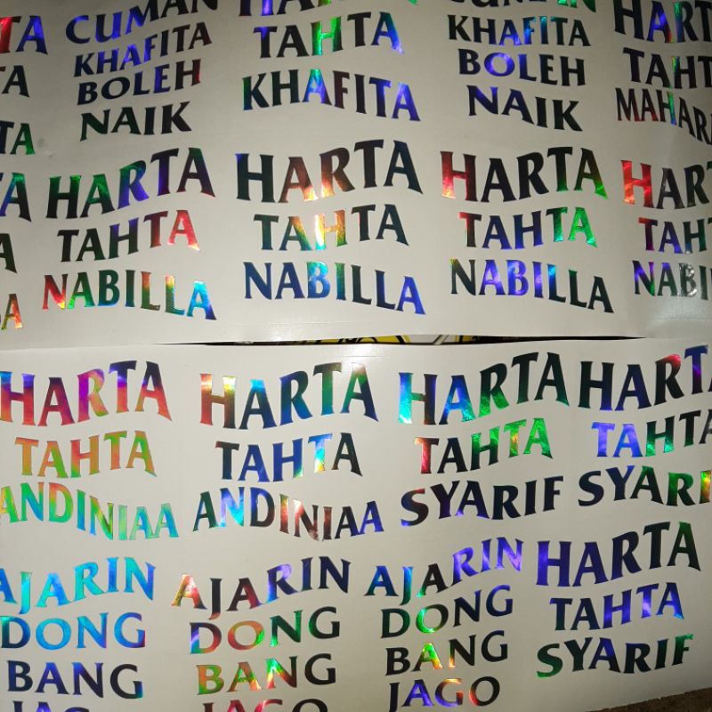 

COSTUM STIKER HOLOGRAM Harta Tahta ukuran 8cm x8.5cm