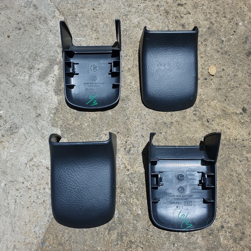 tutup cover kaki jok tengah avanza veloz ori