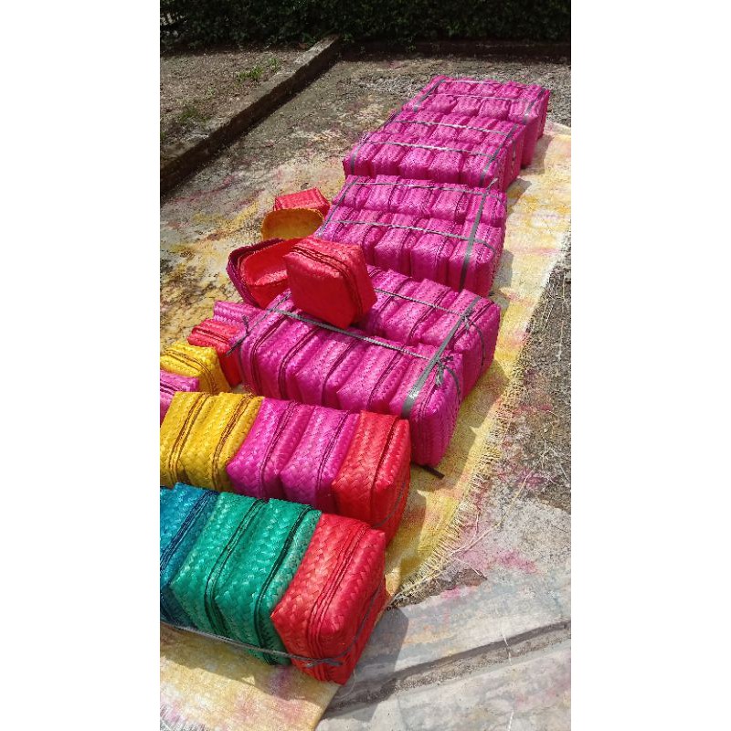 

HALODUL - besek Bambu 12x12cm harga sepasang PWR