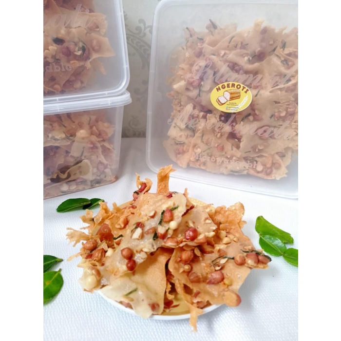 

Peyek / Rempeyek / Keripik Kacang Toples 3L